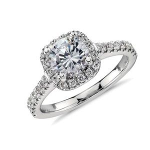 THE AVA RING